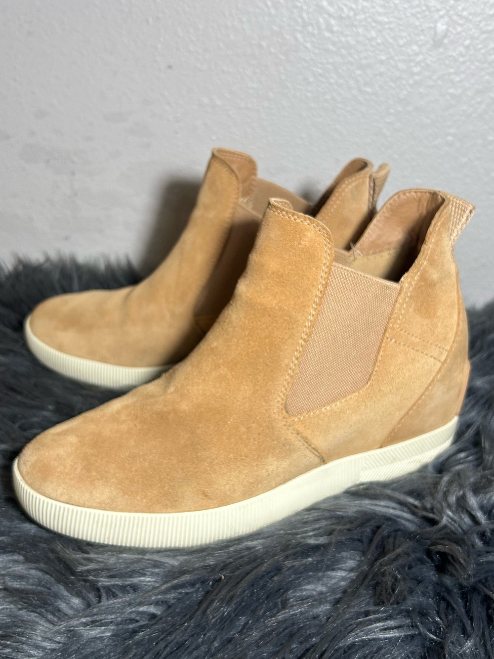 SOREL Out N About Slip-on Wedge Boot Size 9 - Picture 5 of 12